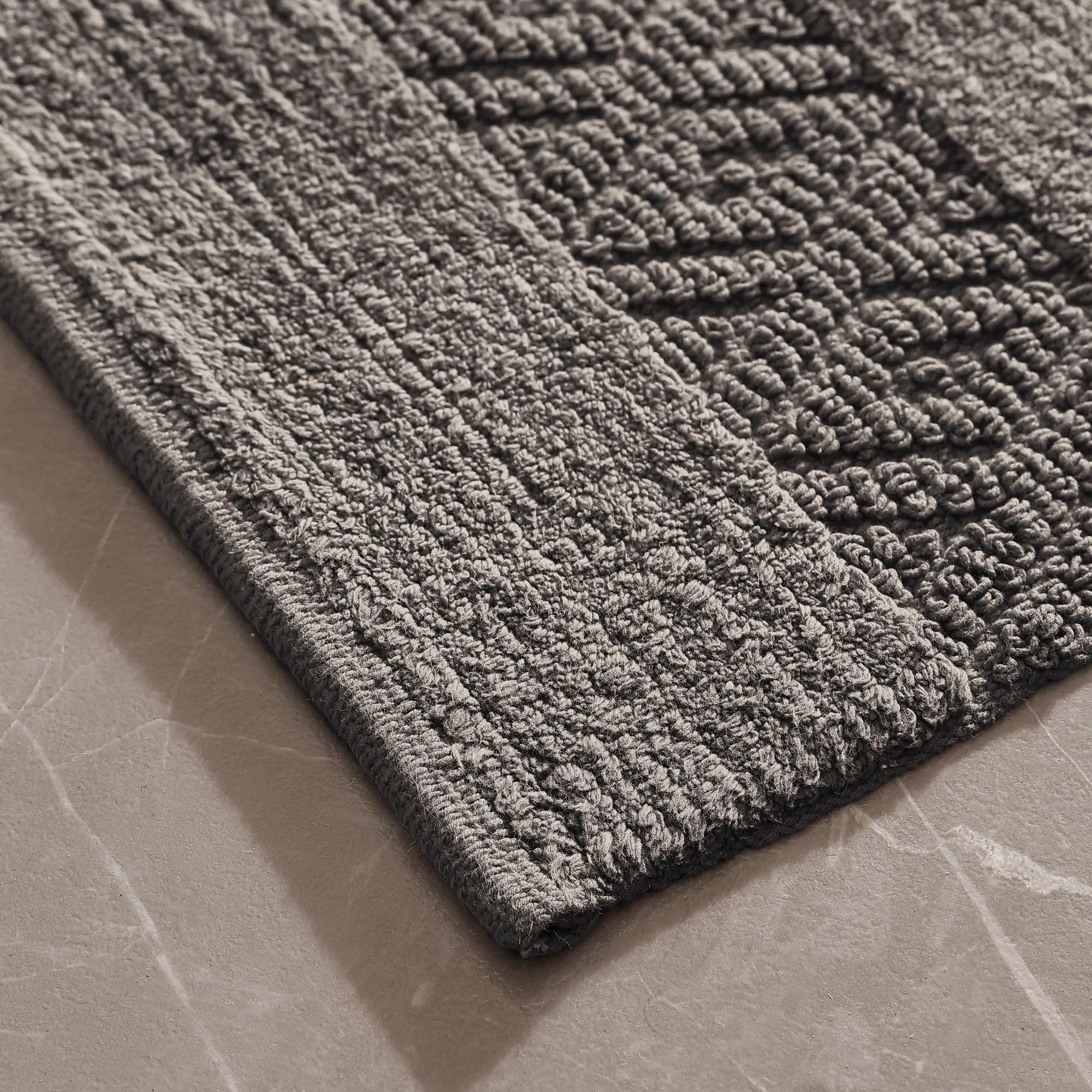 Brielle Home Thompson Handwoven 100% Cotton Bath Rug