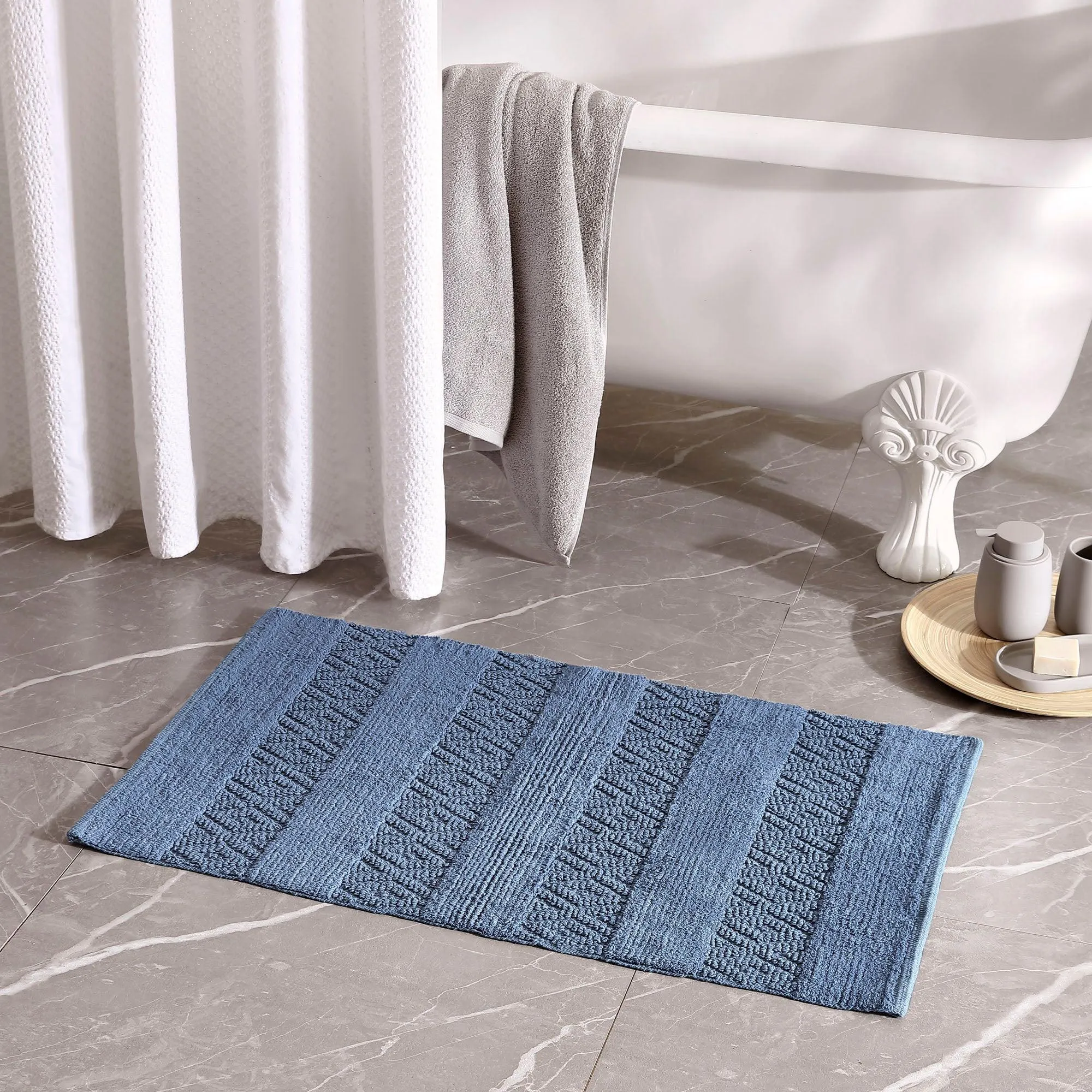 Brielle Home Thompson Handwoven 100% Cotton Bath Rug