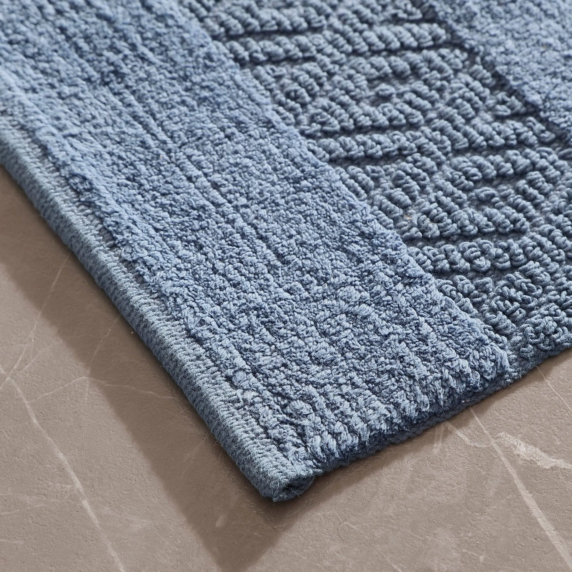 Brielle Home Thompson Handwoven 100% Cotton Bath Rug