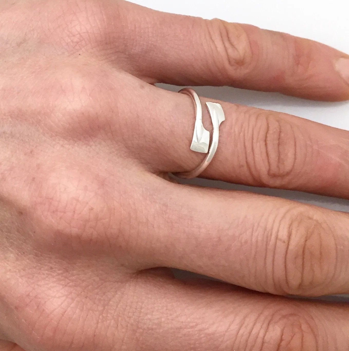 Bypass Petite Rowing Blades Adjustable Ring