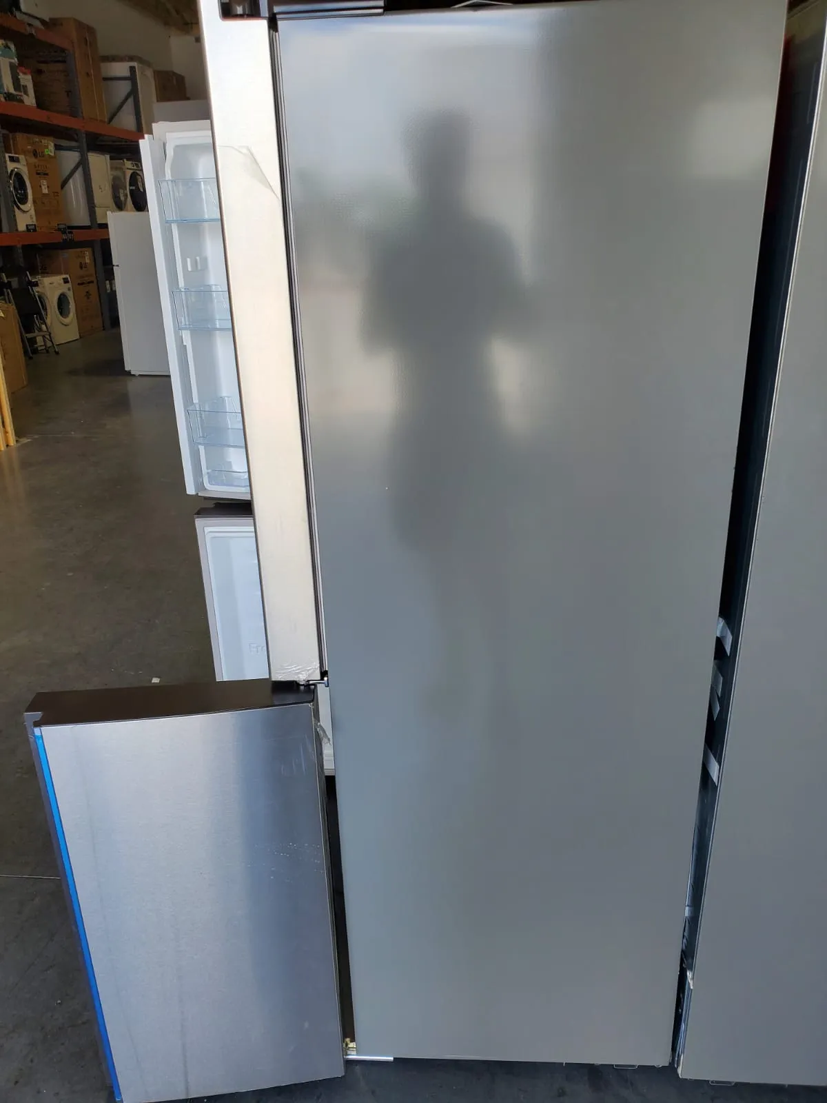 Hisense - 20 cu. ft. French Door Refrigerator - Stainless steel