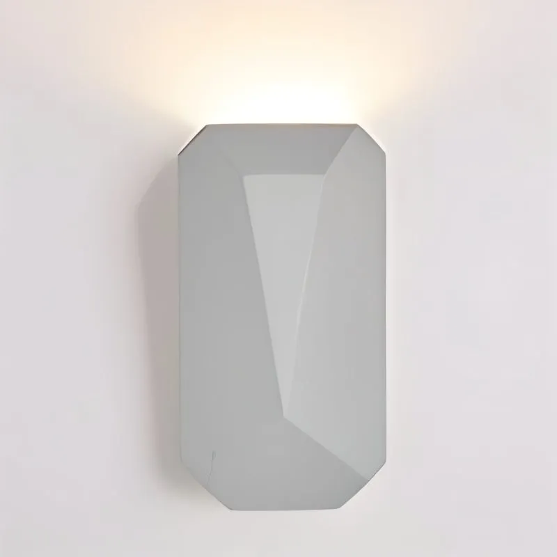 Luman Wall Lamp