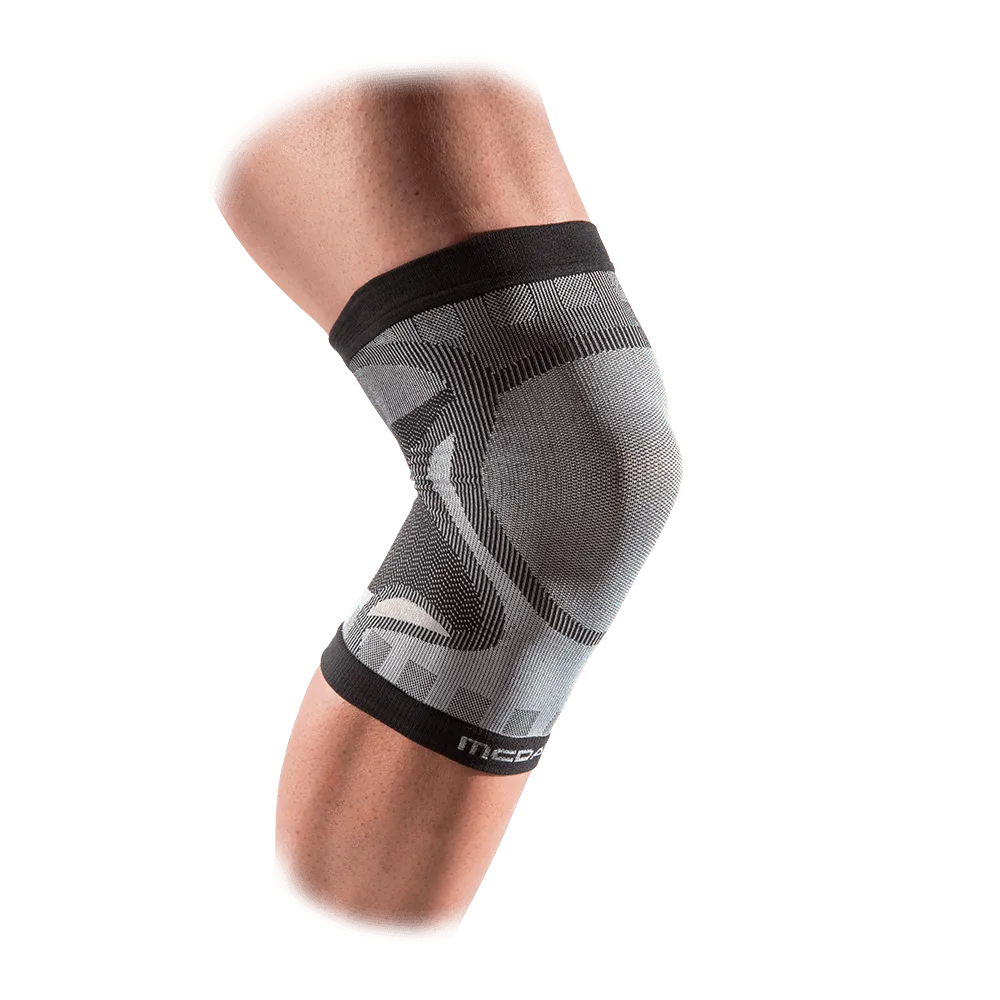 McDavid Knee Sleeve/4-Way Seamless Elastic - MD5140 - clearance