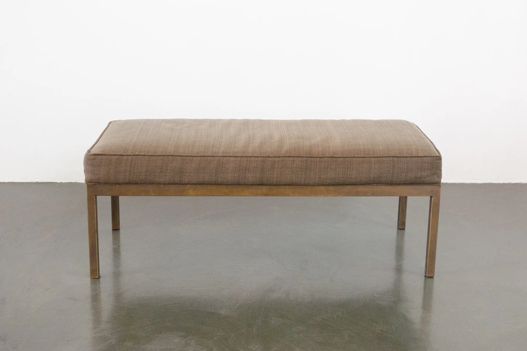 Minimalist Lunstead Bench