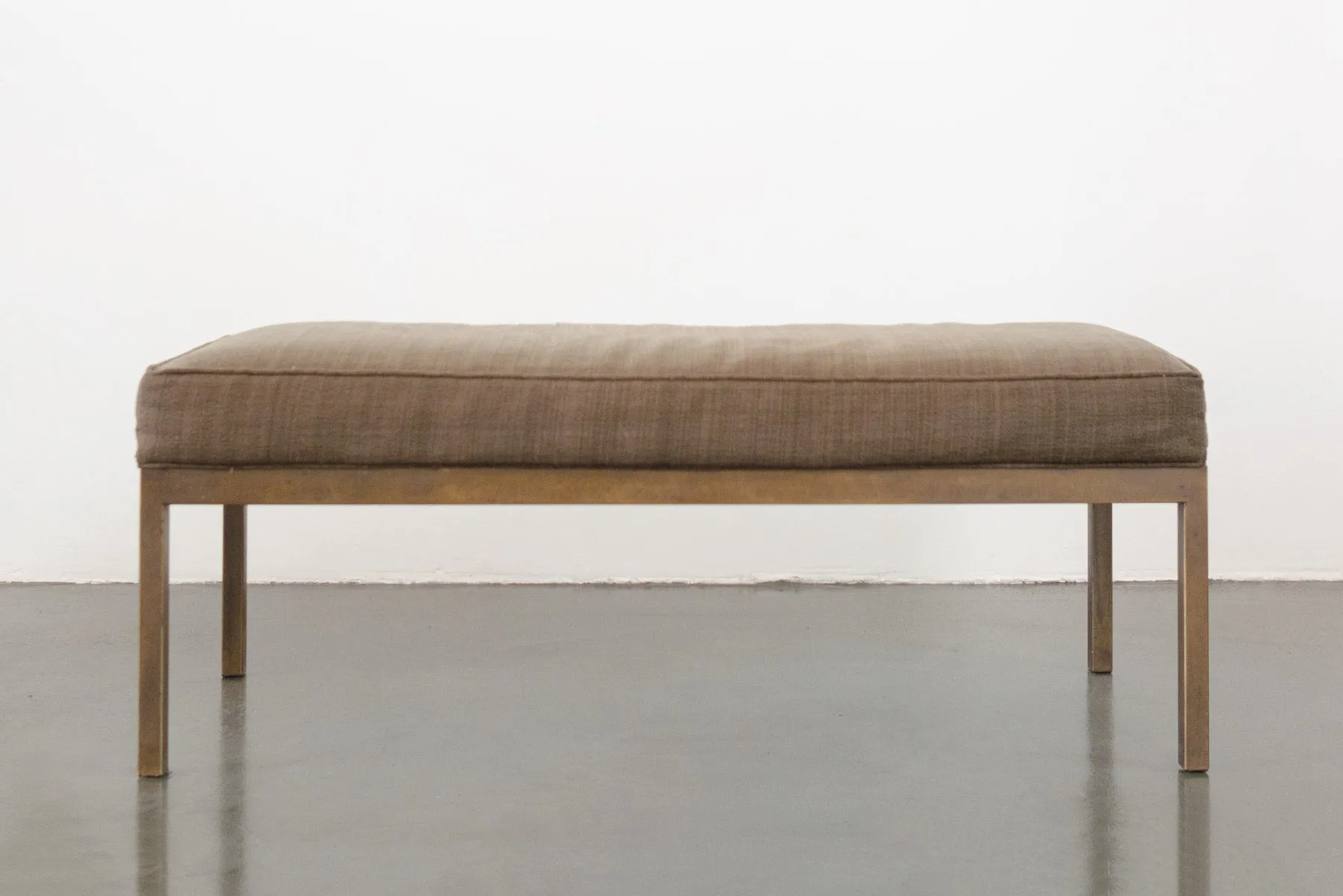 Minimalist Lunstead Bench