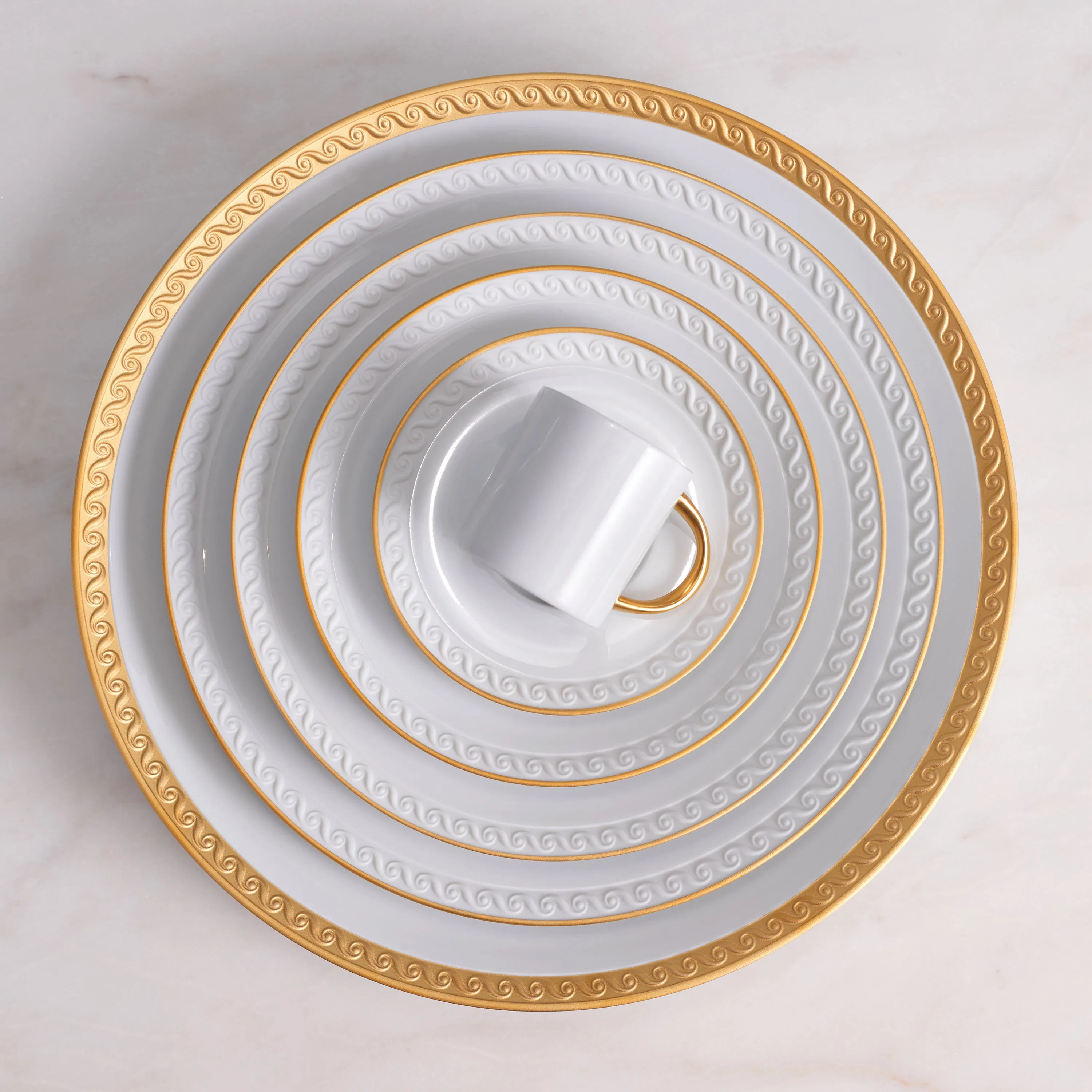Neptune Coupe Bowl - Large- Gold