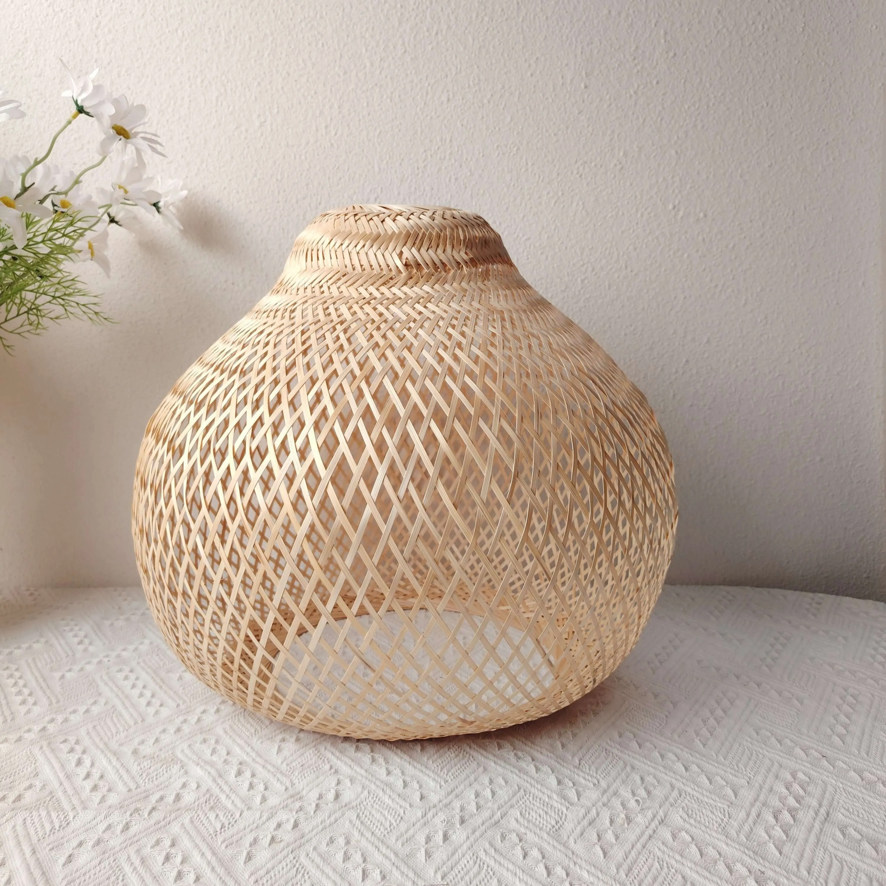Zen Chic Bamboo Handcrafted Lampshade - Art Deco Elegance for Home Decor