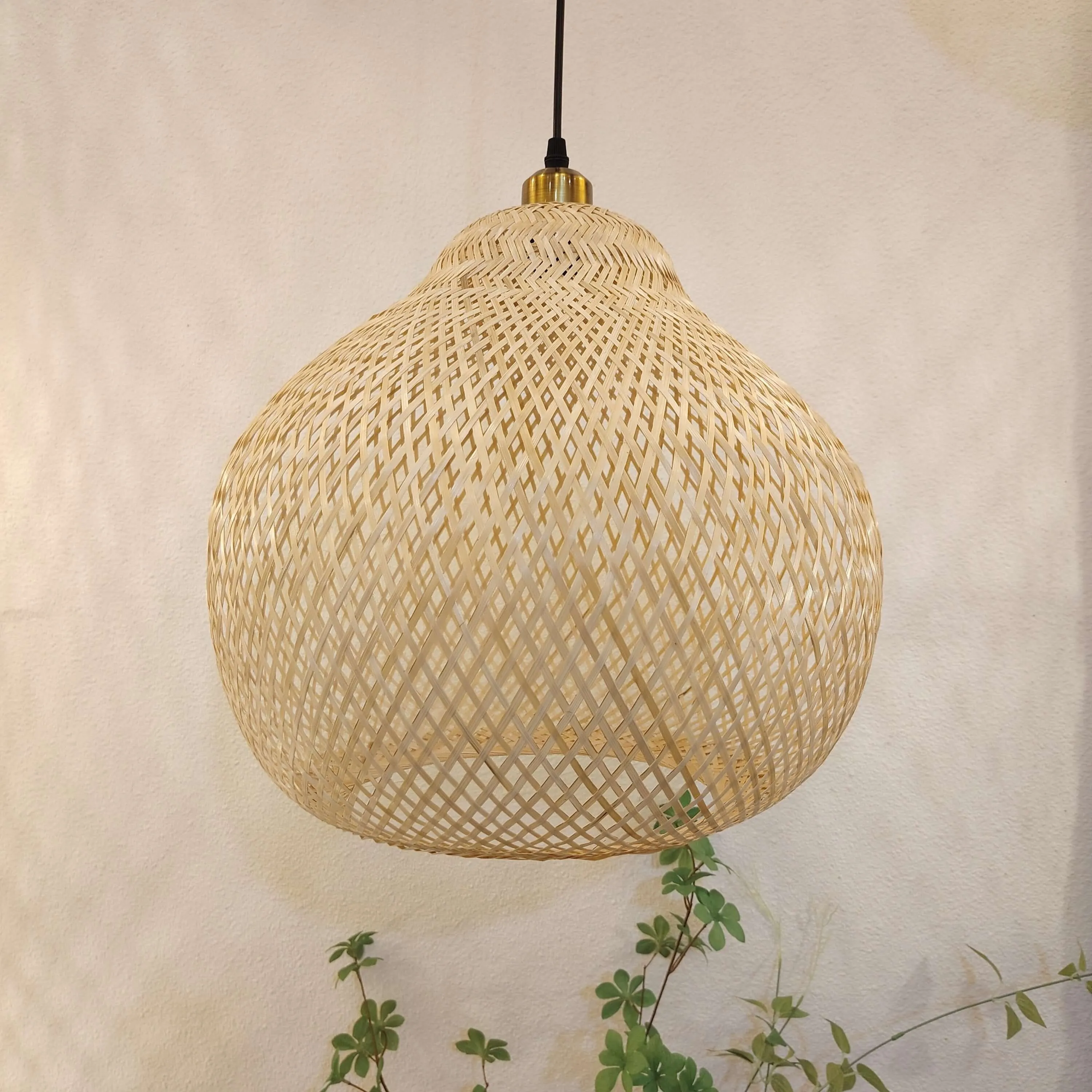 Zen Chic Bamboo Handcrafted Lampshade - Art Deco Elegance for Home Decor